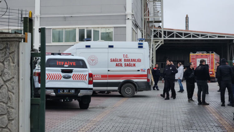 Şekerleme fabrikasının buhar kazanında patlama; 1 yaralı