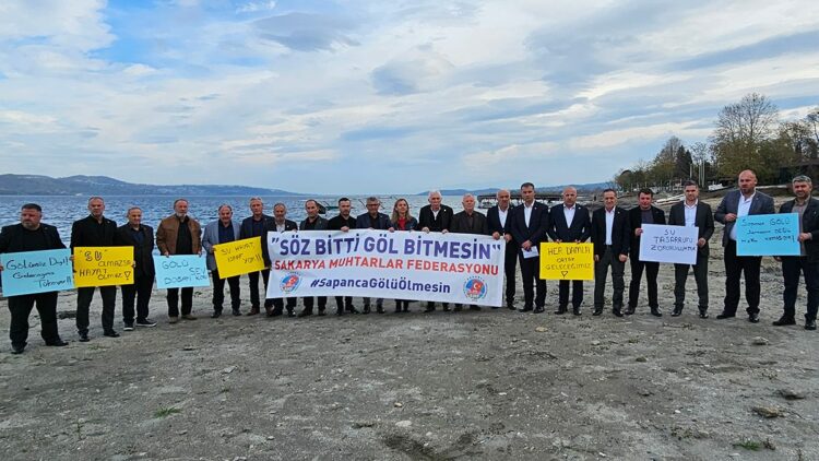 Sakarya'daki Sapanca Gölü içi muhtarlardan toplu çağrı