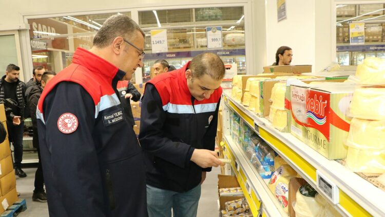 Samsun'da gıda denetimleri; 285 işletmeye toplam 23 milyon TL ceza