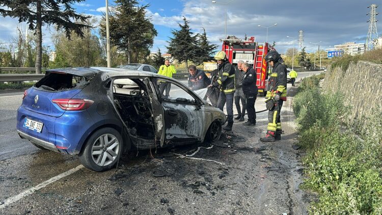 Samsunsporlu Anthony Musaba'nın kullandığı araç alev aldı