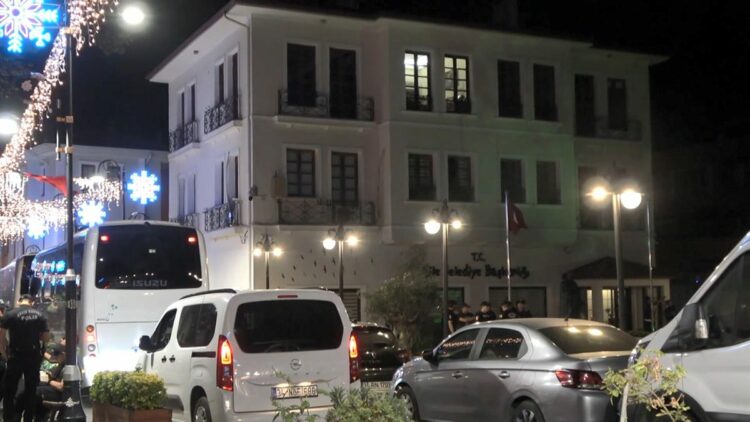 Şile Belediyesi'ne yönelik soruşturma: 15 şüpheli tutuklandı