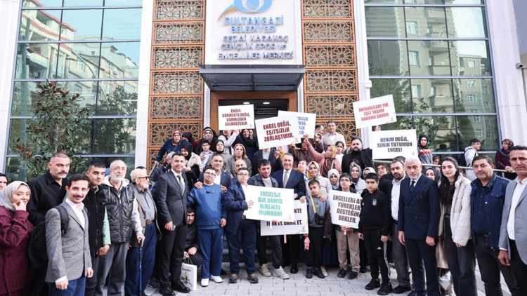 Sultangazi Belediyesi’nden engelli bireylere özel etkinlik