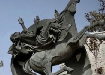 Suriye’de Papa’nın hediye ettiği Aziz Paul heykeli çalındı