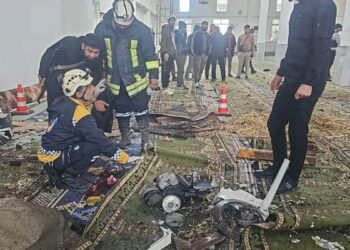 Suriye'de bir camide patlama: 5 ölü, 21 yaralı 