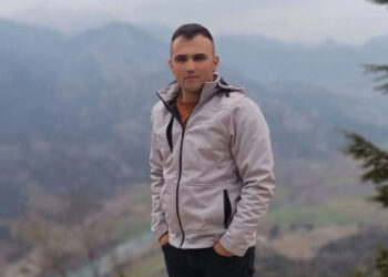 TIR ile kafa kafaya çarpışan otomobildeki yolcu yaşamını yitirdi