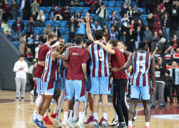 Trabzonspor Fenerbahçe Beko’yu 99-73 mağlup etti