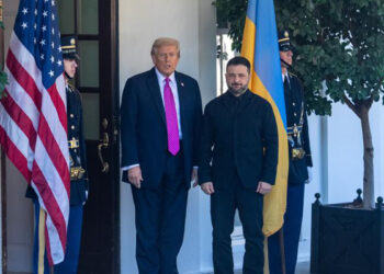 Donald Trump ile Volodimir Zelenskiy ABD'de buluşuyor: Barış için kritik görüşme