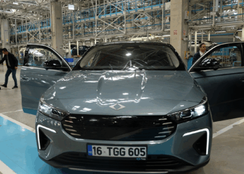 Togg'un yeni modeli T10F üretim hattında görüntülendi
