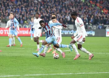 Trabzonspor, Beşiktaş ile 3-3 berabere kaldı