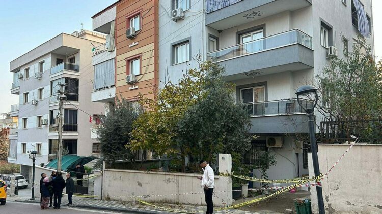 Turgutlu'daki tahliye edilen iki binada belediyeden inceleme