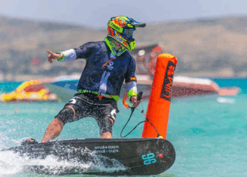 Türkiye Motosurf Milli Sporcuları, dünya arenasında zirveye yükseliyor