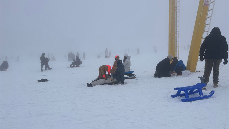 Uludağ yılbaşı öncesi günübirlik tatilcilerin akınına uğradı