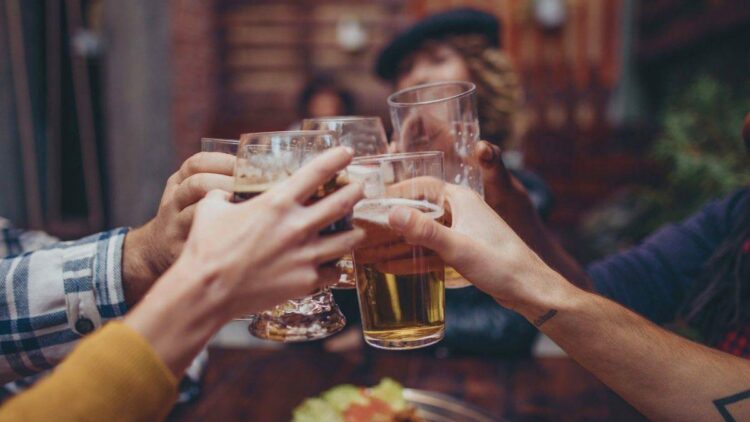 Uzmanlardan yılbaşı öncesi sahte alkol uyarısı