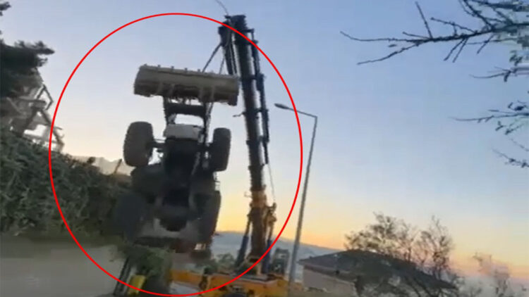 Vinçle taşınan kepçe 5 metreden düştü