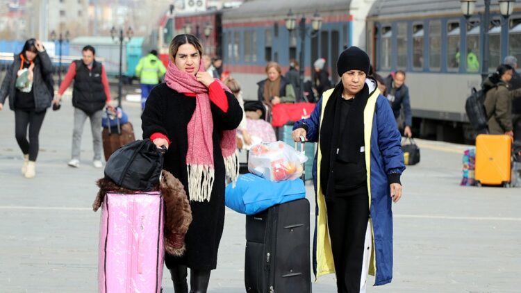 Van'a yılbaşı için İranlı akını