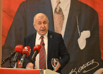Öcalan Anayasa'dan Türklük tanımının çıkarılmasını istedi mi?