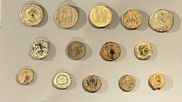 Yurt dışına kaçırılan 110 tarihi eser ana vatanına getirildi