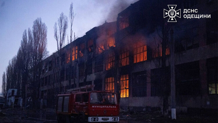 Rusya Ukrayna'ya 30 füze ve 450'den fazla İHA ile saldırı düzenledi