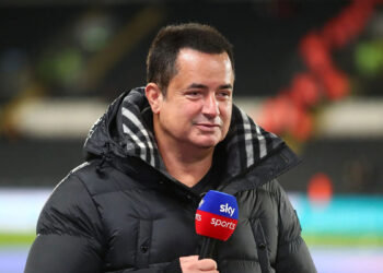 Hull City Premier Lig'de ses getirdi