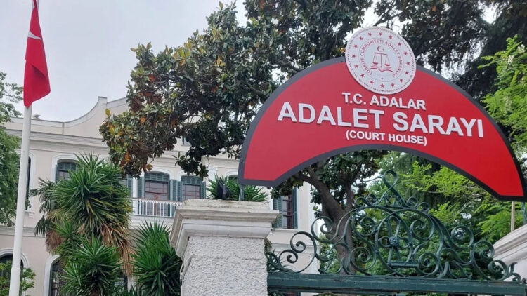 Adalar Adliyesi'nin emanet deposunda 12 silah kayboldu; zabıt katibi tutuklandı