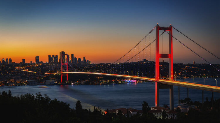 Köprü ve otoyol ücretlerine zam geldi