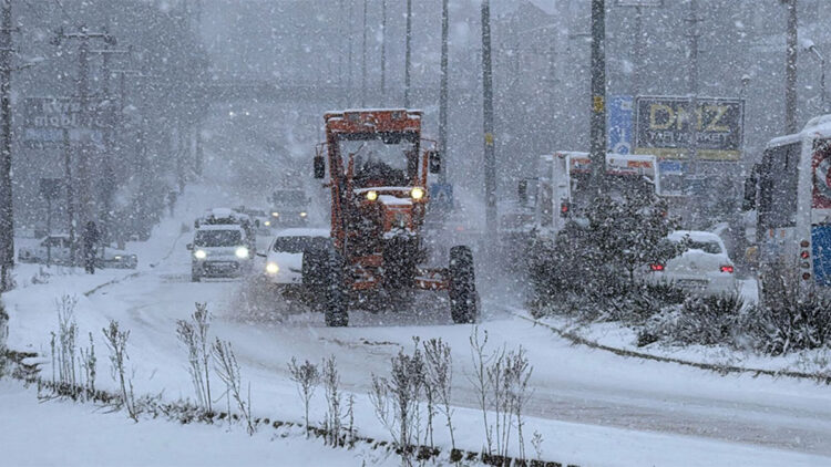 Kardan kapanan Gerede-Karabük yolu tekrar trafiğe açıldı