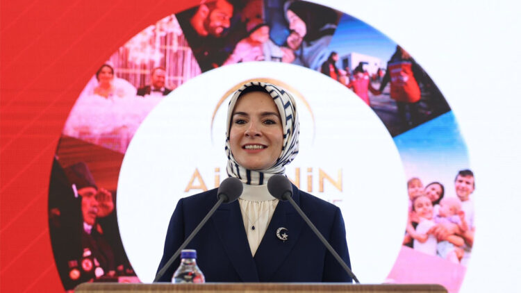 Devlet korumasında yetişen 605 genç kamu kurumlarına atandı