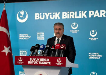 Cari açığımız var çünkü bir türlü ihracat, ithalat dengesini yakalayamadık