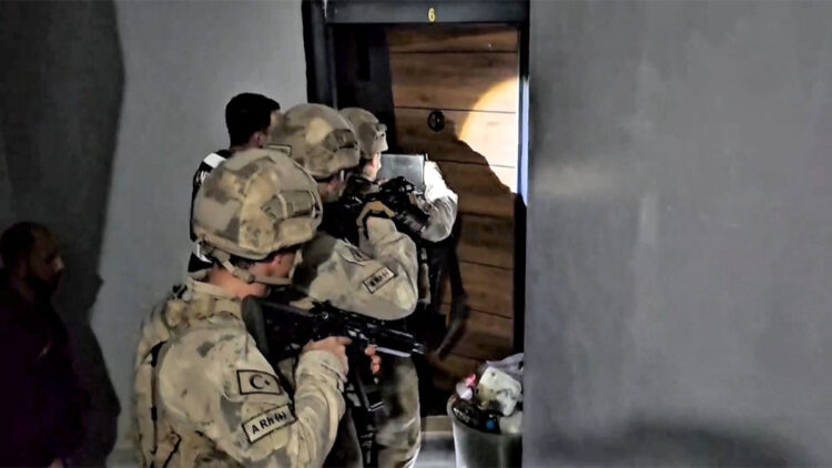 Kırıkkale'de terör örgütü DEAŞ'a operasyon; 2 kişi yakalandı