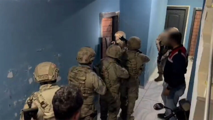 Osmaniye'de DEAŞ operasyonu; 3 tutuklama