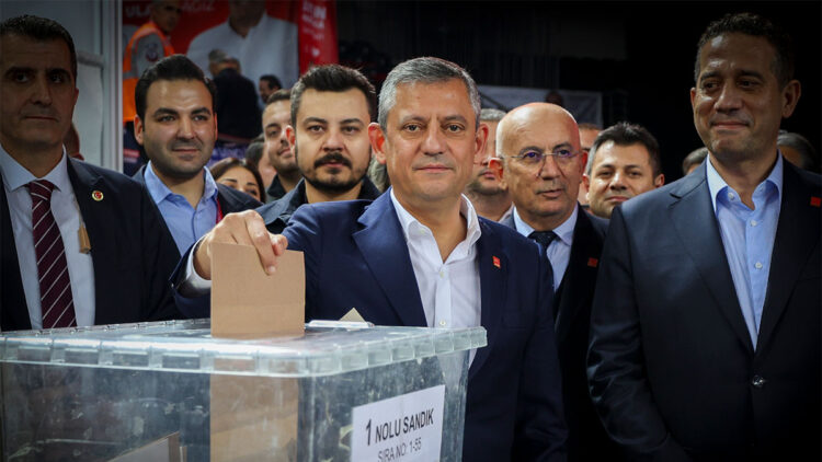 CHP Genel Başkanı Özgür Özel'in listesi firesiz seçildi