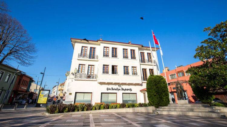 Şile Belediyesi'ne operasyon; 23 gözaltı