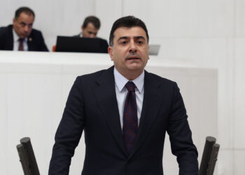 Emeklilerin barınma krizi Meclis gündeminde