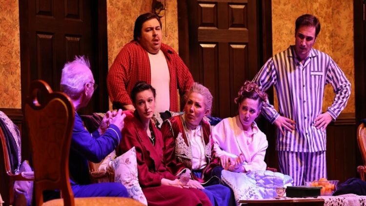 ‘Fatih'te Bir Konak’ tiyatro oyununun prömiyeri yapıldı