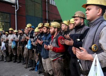 13 yıl önce metan gazı püskürmesiyle ölen 8 madenci anıldı