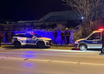17 yaşındaki çocuk, akranını bıçakla yaraladı