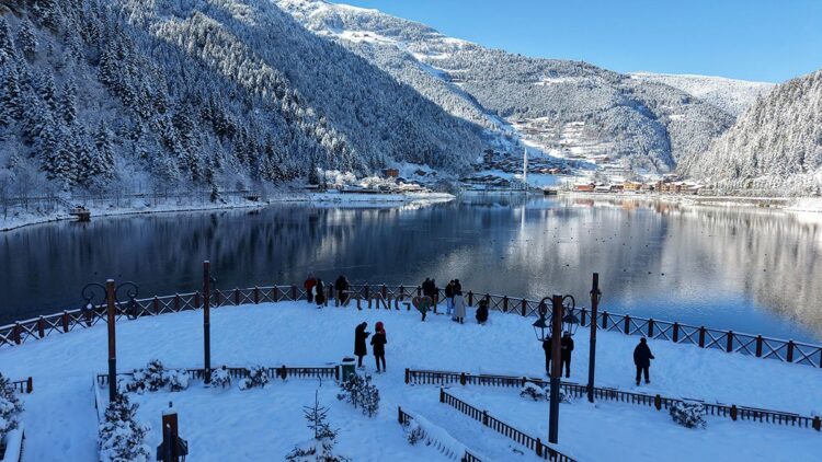 2025'te Uzungöl'de ziyaretçi sayısında yüzde 71 artış