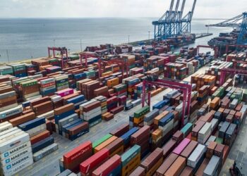 2025'te ihracat yüzde 4,4, ithalat yüzde 6,2 arttı