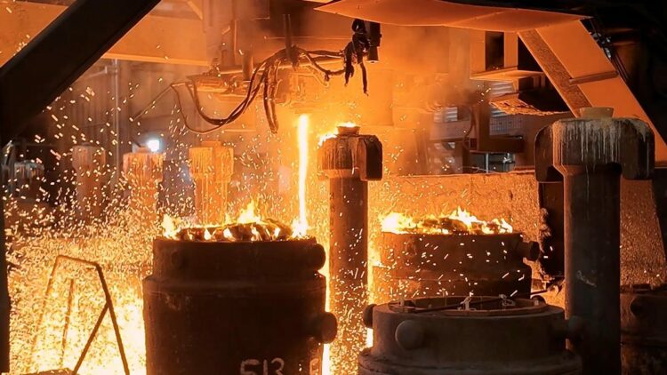 300 bin ton hurda silah ve mühimmata dönüştü