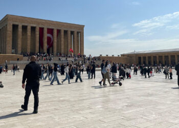 Anıtkabir'i 2025 yılında 8 milyonu aşkın kişi ziyaret etti