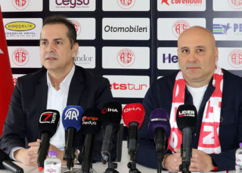 Sami Uğurlu Antalyaspor ile anlaştı