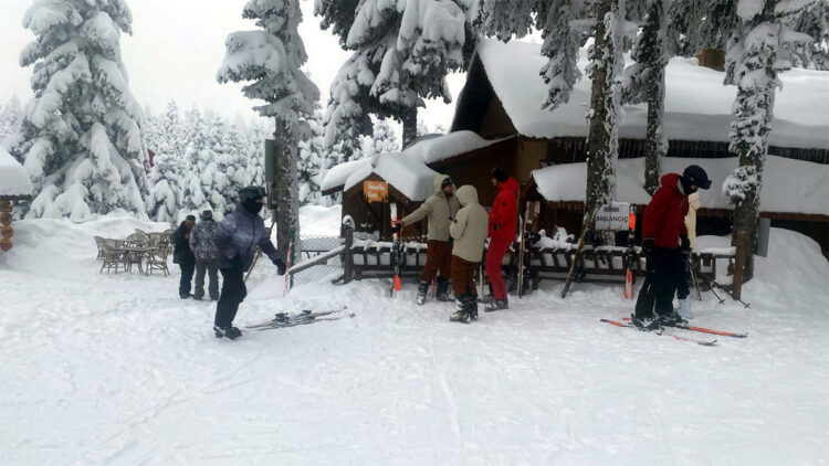Arkut Dağı Kayak Merkezi'nde sömestir tatili