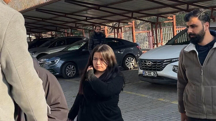 65 yaşındaki bir kişiyi aşk vaadiyle 1.5 milyon lira dolandırdı