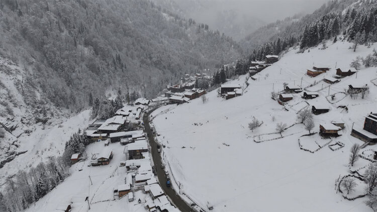 Ayder Yaylası'nda turizm hareketliliği yaşanıyor