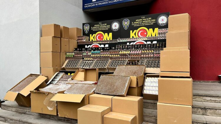 Adana'da kaçak makaron ve tütün operasyonu; 2 tutuklama