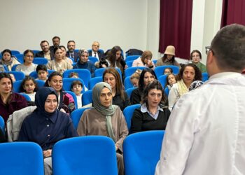 'Aile Okulu' kurslarında 257 bin veliye eğitim