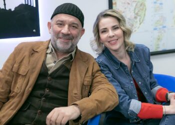 Arka Sokaklar'da mutlu aile saadeti