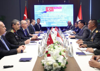 Yaşar Güler Endonezya Savunma Bakanı ile ASELSAN'ı ziyaret etti