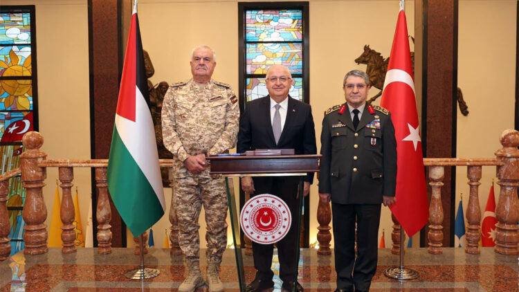Yaşar Güler Ürdün Genelkurmay Başkanı'nı kabul etti