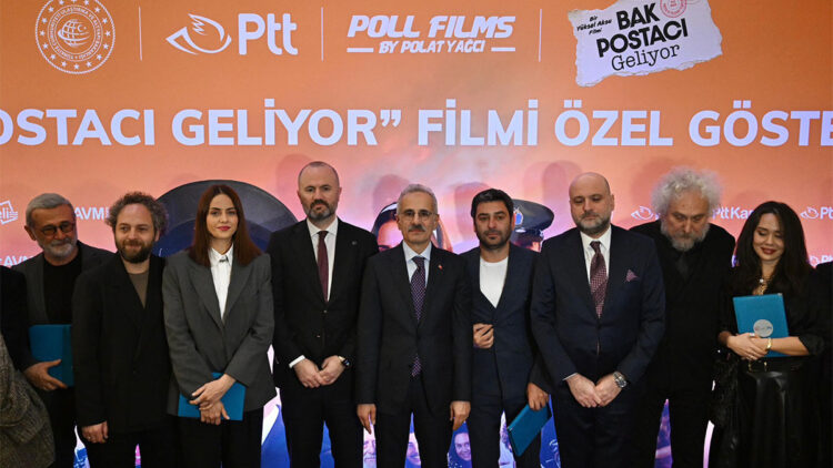 Bakan Uraloğlu, 'Bak Postacı Geliyor' filminin özel gösterimine katıldı